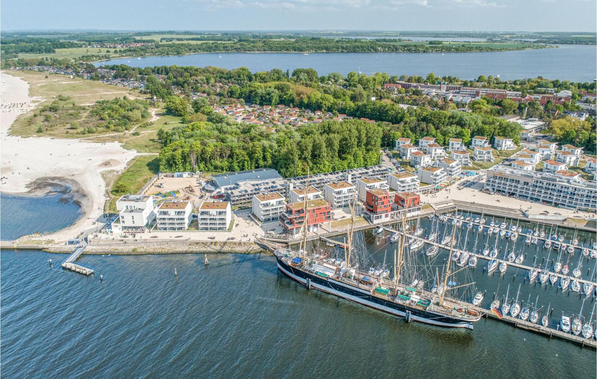 1 Bedroom Amazing Apartment In Luebeck Travemuende Exterior foto